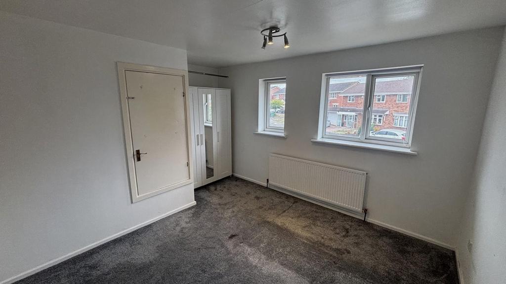 67 macdonalds close bedroom 1.jpeg