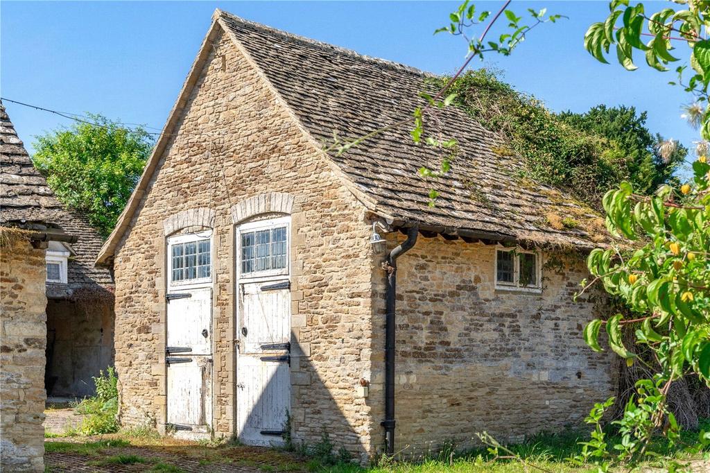 Outbuilding