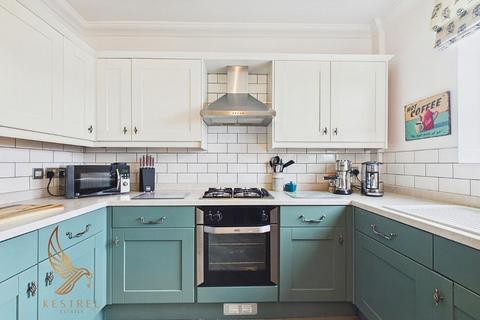 3 bedroom end of terrace house for sale, Hillside Road, Pontefract WF7