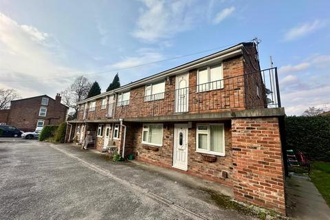 2 bedroom flat to rent, Clare Court, Offerton, Stockport