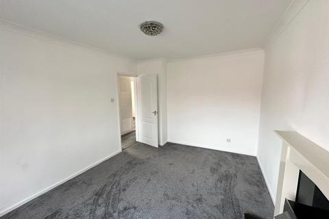 2 bedroom flat to rent, Clare Court, Offerton, Stockport