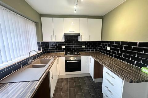2 bedroom flat to rent, Clare Court, Offerton, Stockport