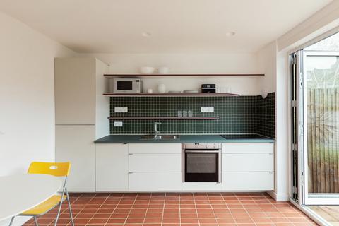 undefined, Halsmere Road, Camberwell, London, SE5
