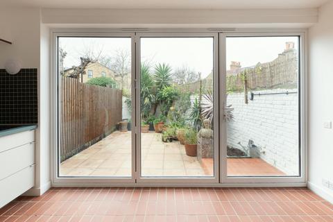 undefined, Halsmere Road, Camberwell, London, SE5