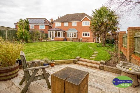 5 bedroom detached house for sale, Summers Close, Kirkby Mallory, Leicester