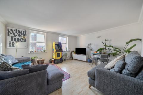 2 bedroom flat for sale, Swindon SN1