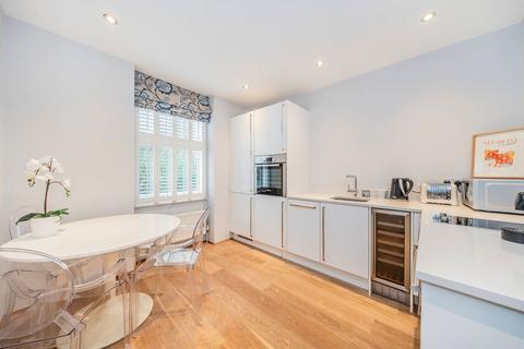 2 bedroom flat for sale, Waldemar Avenue, London SW6