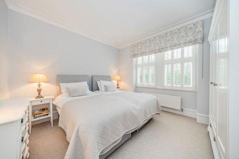 2 bedroom flat for sale, Waldemar Avenue, London SW6