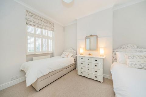 2 bedroom flat for sale, Waldemar Avenue, London SW6