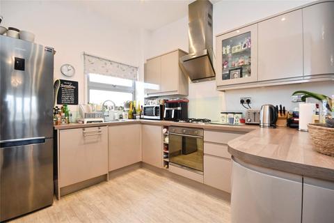 2 bedroom flat for sale, Baddow Road, Chelmsford, Essex, CM2