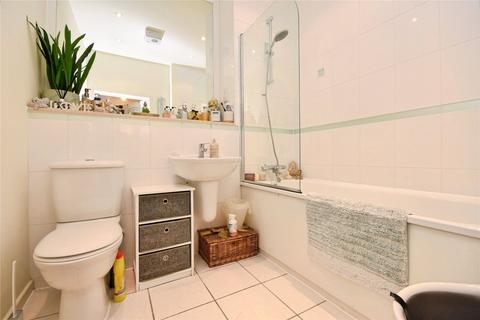 2 bedroom flat for sale, Baddow Road, Chelmsford, Essex, CM2