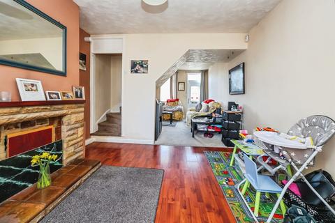 2 bedroom terraced house for sale, Queens Road North, Eastwood, Nottingham
