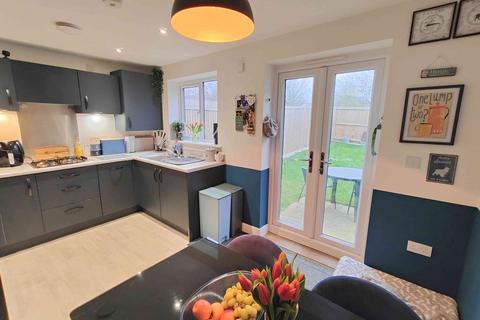 3 bedroom semi-detached house for sale, Brooke Avenue, Hipperholme HX3