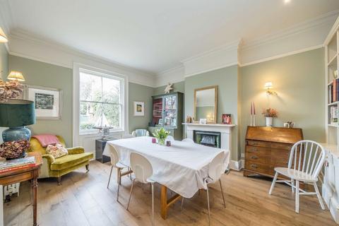 undefined, St. James's Road, Hampton TW12