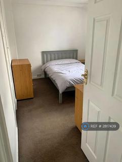 4 bedroom terraced house to rent, Crummock Road, Norwich, NR5