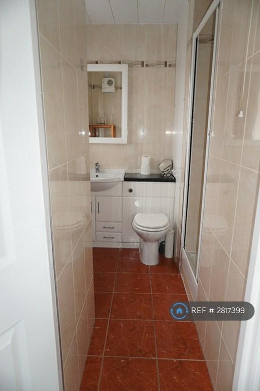 Bed 3: Ensuite