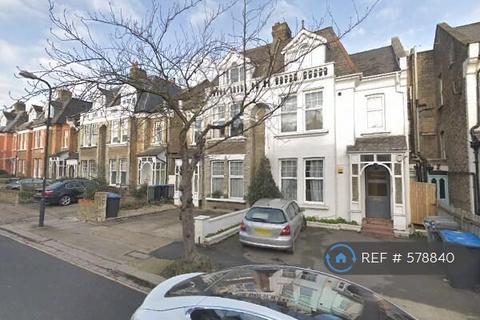 2 bedroom flat to rent, Dyne Road, London, NW6