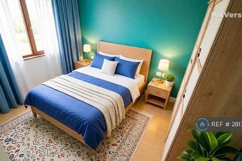 1 bedroom in a house share to rent, Stanley Road, Ilford, IG1