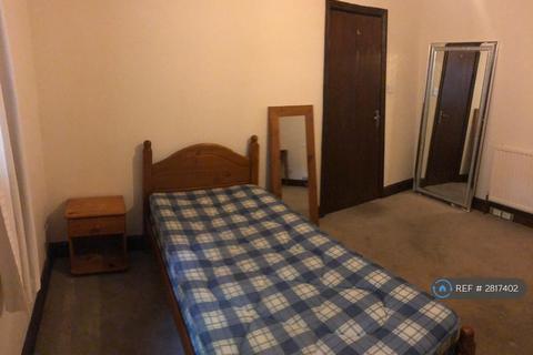 1 bedroom in a house share to rent, The Close, Rochester, ME1
