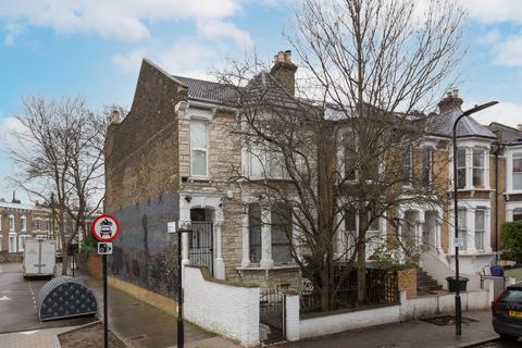 4 bedroom end of terrace house for sale, Brooke Road, London, N16