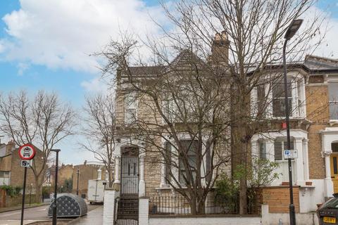 Brooke Road, London, N16
