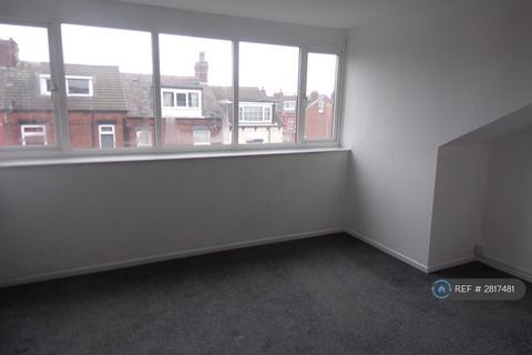 undefined, Raincliffe Grove, Leeds, LS9