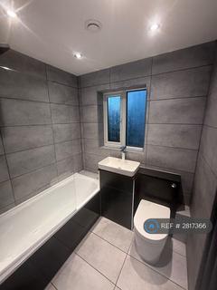 2 bedroom semi-detached house to rent, Probyn Close, Northampton, NN3