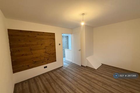 2 bedroom semi-detached house to rent, Probyn Close, Northampton, NN3