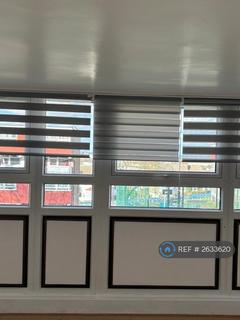 3 bedroom maisonette to rent, Draper Close, Belvedere, DA17