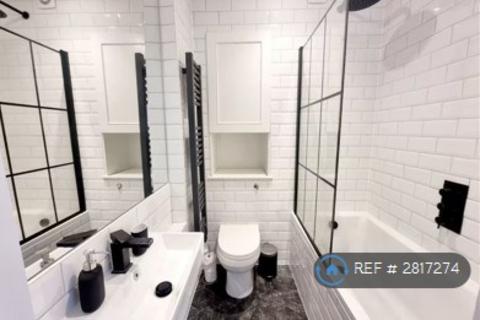 undefined, Trinity Road, London, SW17