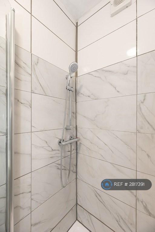 Ensuite Shower For Master Bedroom