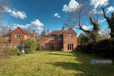 3 bedroom detached house to rent, Shinfield Road, Reading, RG2