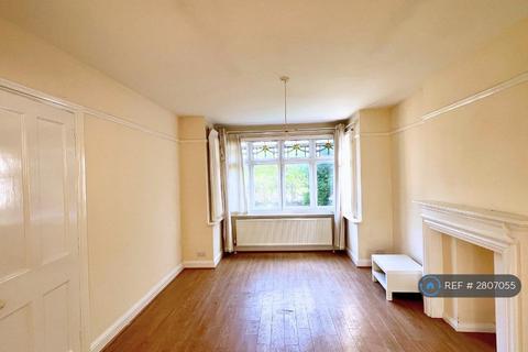 3 bedroom detached house to rent, Shinfield Road, Reading, RG2