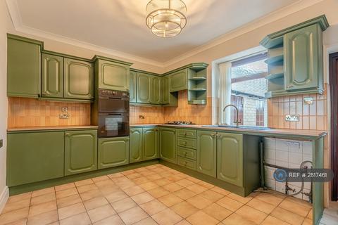 2 bedroom terraced house to rent, Lowerhouse Lane, Burnley, BB12