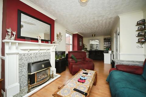 3 bedroom end of terrace house for sale, Albemarle Road, Taunton