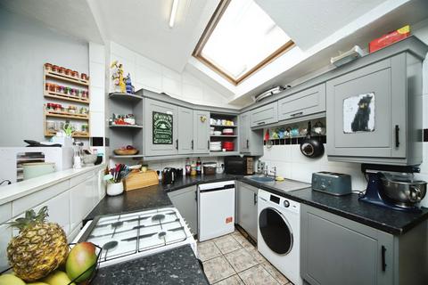 3 bedroom end of terrace house for sale, Albemarle Road, Taunton