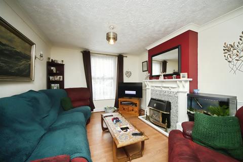 3 bedroom end of terrace house for sale, Albemarle Road, Taunton