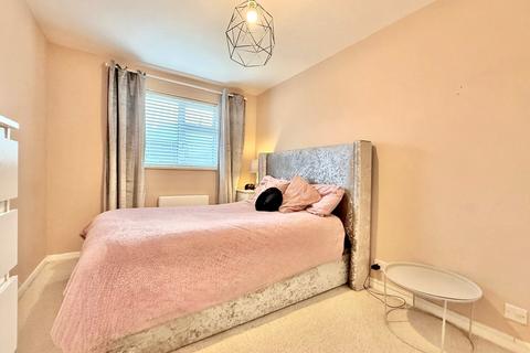 undefined, Covingham, Swindon SN3