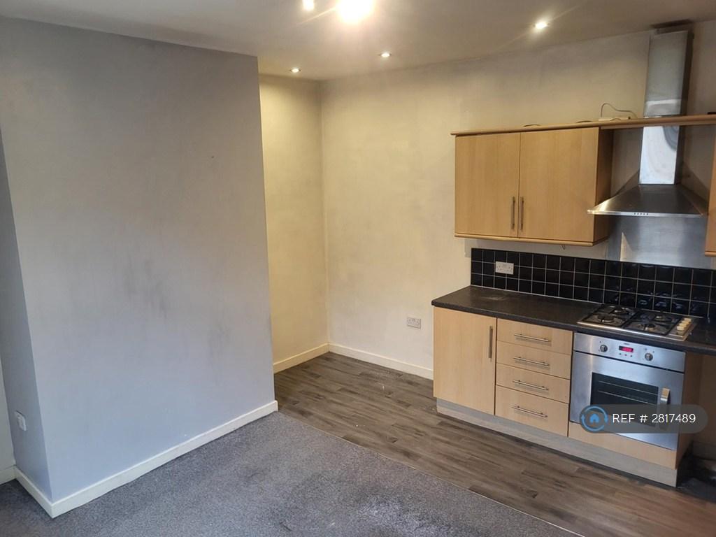 Kitchen / Lounge