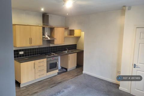 2 bedroom terraced house to rent, High Street, Thornton, Bradford, BD13
