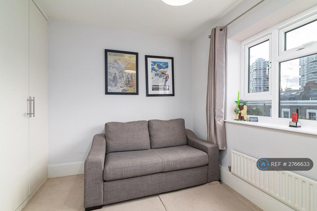 Bedroom/Office