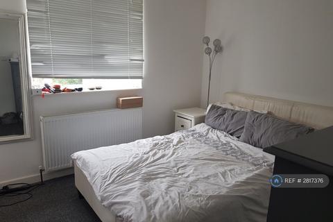undefined, Waltham Rd, Carshalton, SM5