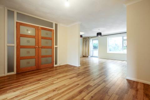 4 bedroom detached house for sale, Knoll Road, Bexley