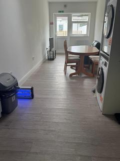 undefined, Lammas Avenue, Mitcham CR4