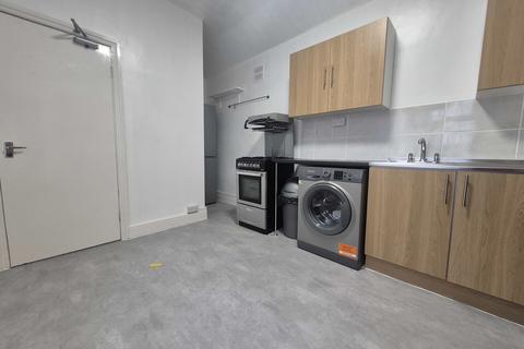 1 bedroom flat to rent, Tettenhall Road, Wolverhampton