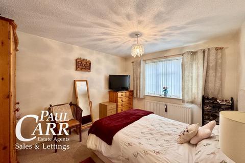 2 bedroom maisonette for sale, Moore Close, Four Oaks, Sutton Coldfield, B74 4XY