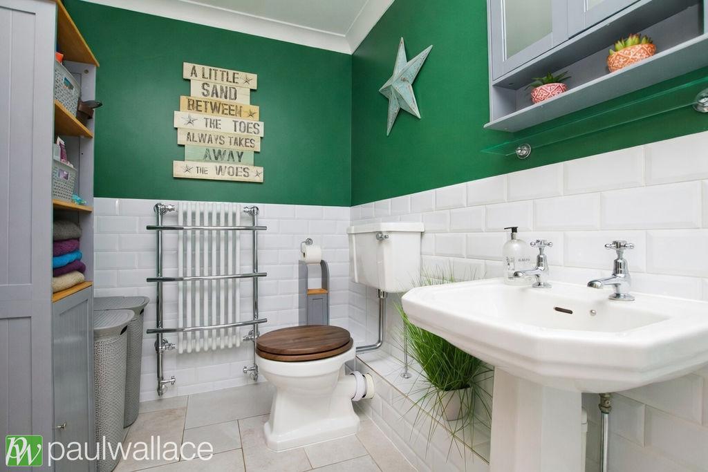 Bathroom / W.C.