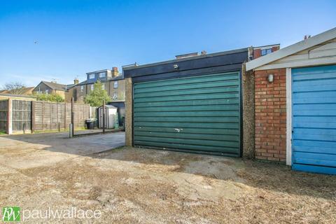 undefined, Rye Road, Hoddesdon