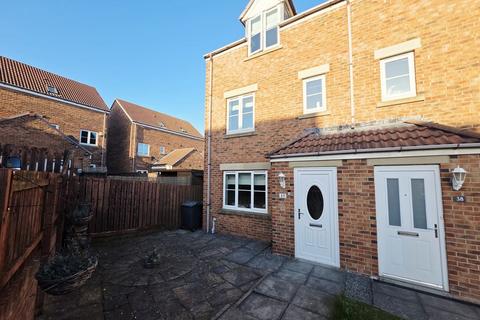 3 bedroom townhouse for sale, Coquet Gardens, Wallsend