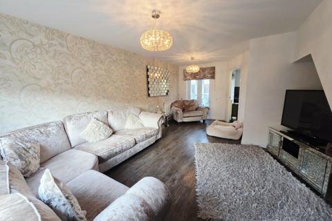 3 bedroom townhouse for sale, Coquet Gardens, Wallsend